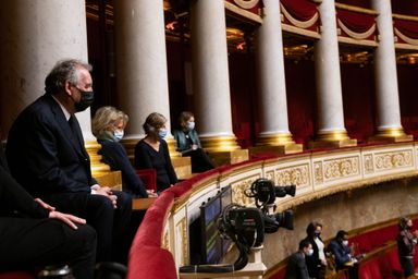Paris: weekly session of questions to the government