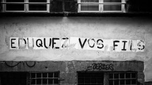 FRA - LES MURS PARLENT