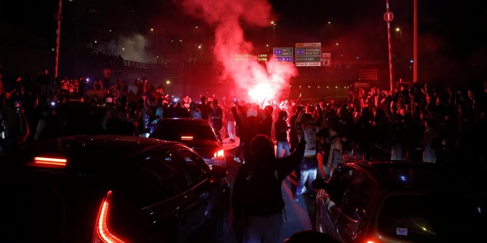 FBL-EUR-C1-PSG-ARSENAL-FANS