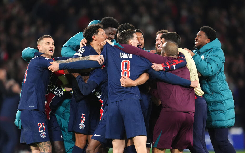 Paris Saint Germain v Arsenal - UEFA Champions League - Semi Final - Second Leg - Parc des Princes